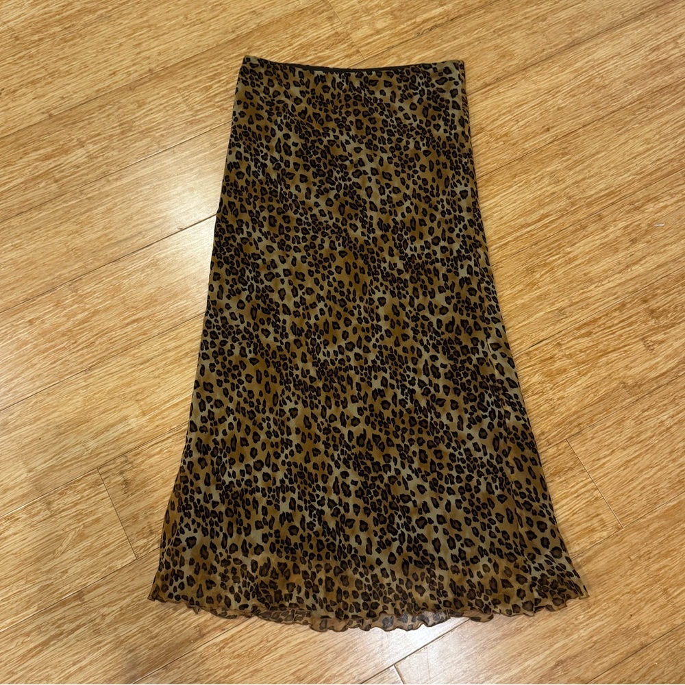 Karen Kane 100% silk cheetah print flowy midi skirt